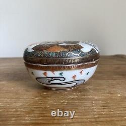 (2) Antique Japanese Kutani Gilt Porcelain Matched Pair of Round Boxes -Signed