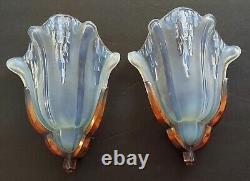 2 EZAN Light Sconces ART DECO Opalescent Glass signed EZAN FRANCE. Nice COND