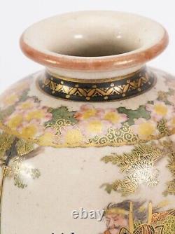 A Fine Pair of Japanese Antique Satsuma Vases Signed by Choshuzan. Meiji Era