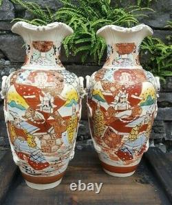 ANTIQUE pair SAMURAI SATSUMA WARE MORIAGE HAND PAINTED 10 SIGNED VASE