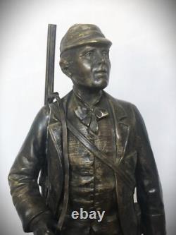 Antique Austrian Pair of Patinated Bronze Hunters Signed S. Colombo
