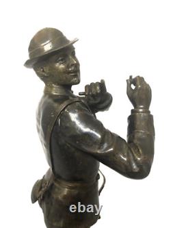 Antique Austrian Pair of Patinated Bronze Hunters Signed S. Colombo