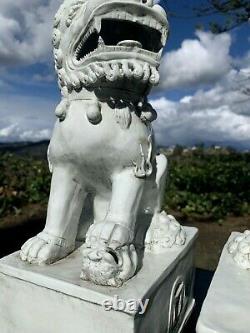 Antique Pair Chinese Porcelain Fo Lion Statues 4 Character Mark