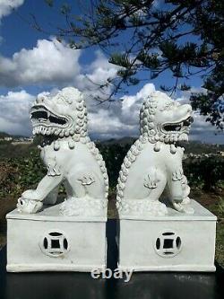 Antique Pair Chinese Porcelain Fo Lion Statues 4 Character Mark