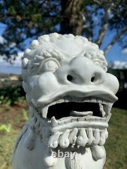 Antique Pair Chinese Porcelain Fo Lion Statues 4 Character Mark