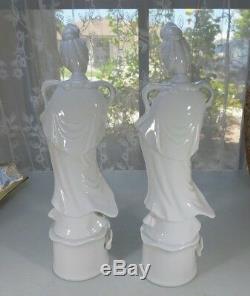 Antique pair of figurine Blanc de Chine Chinese porcelain Guanyin 12 signed