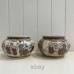 Beautiful pair of ANTIQUE signed Meiji period Satsuma vases