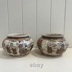 Beautiful pair of ANTIQUE signed Meiji period Satsuma vases