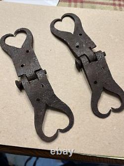 Early 18th Century Forged Iron Great Heart Shaped Pa Hings Signed 6 Inch Pair