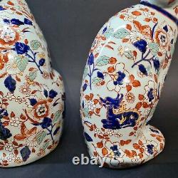 Oriental Vintage Imari Porcelain Cats Stunning pair of Figurines