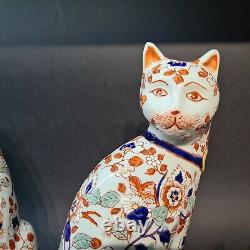 Oriental Vintage Imari Porcelain Cats Stunning pair of Figurines