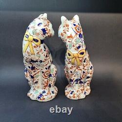 Oriental Vintage Imari Porcelain Cats Stunning pair of Figurines