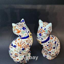 Oriental Vintage Imari Porcelain Cats Stunning pair of Figurines