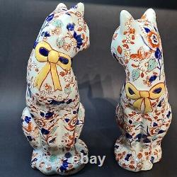 Oriental Vintage Imari Porcelain Cats Stunning pair of Figurines