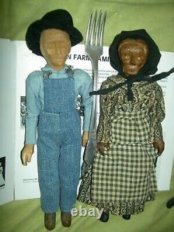 PAIR antique 1930, Pleasant Hill Academy carved wood primitive Appalachian dolls