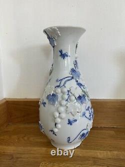Pair 19th Century Chinese Oriental Porcelain Vases Blue White Green Decorated