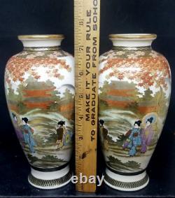 Pair of Japanese Satsuma Hyozan or Hiozan Signed Vases Taisho Period 1912-1926