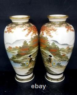 Pair of Japanese Satsuma Hyozan or Hiozan Signed Vases Taisho Period 1912-1926