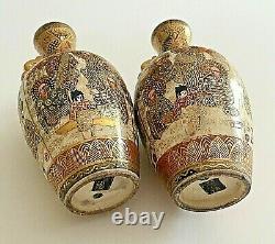 Pair of Japanese Satsuma Miniature vases. Meiji period Signed Satsuma