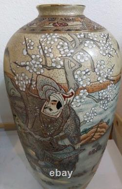 Pair of Japanese Satsuma Vases Hand Painted, Signed, Good Condition, 16 x 8.5