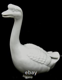 Pair of Japanese Taisho Porcelain Kutani Geese, signed