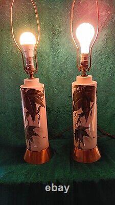 Vintage MCM Asian Style Table Lamp Pair By Tyndale Hand Painted Porcelain Signed