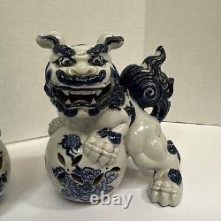 Vintage Signed Pair Kutani Blue White Porcelain Foo Dogs Temple Lions 7